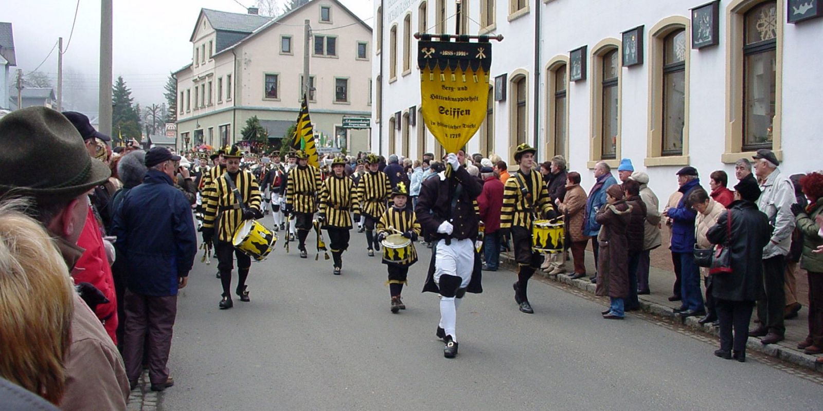 Seiffener Berg- und HÃ¼ttenknappschaft zur groÃen Bergparade